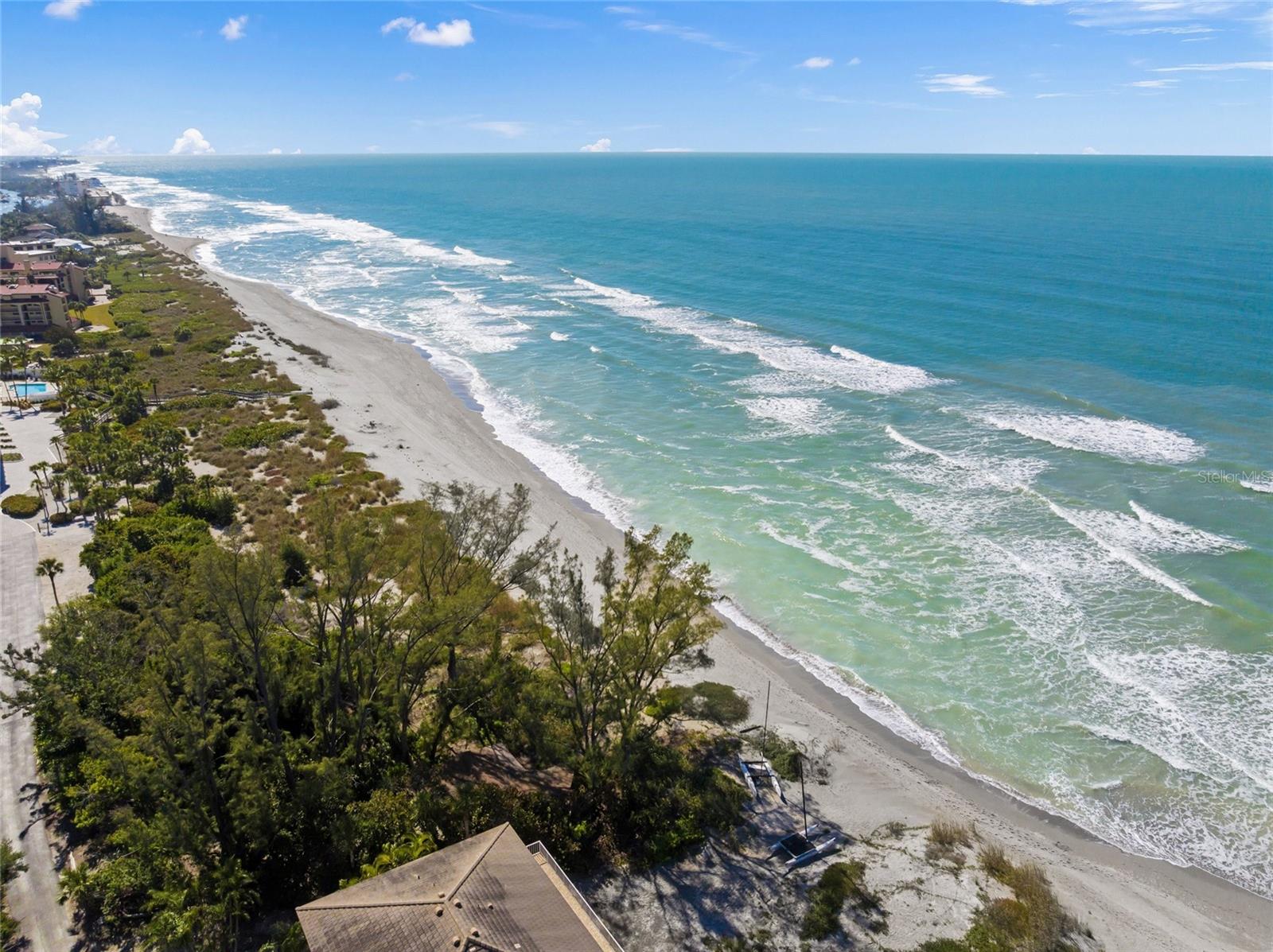 8560 HERON LAGOON CIR