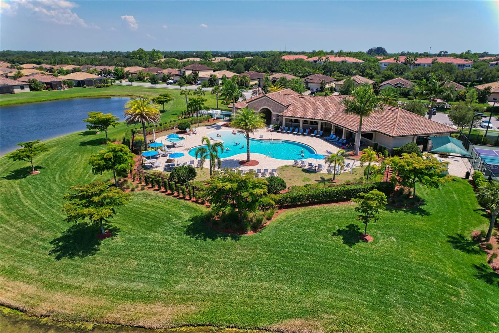 223 RIVER ENCLAVE CT