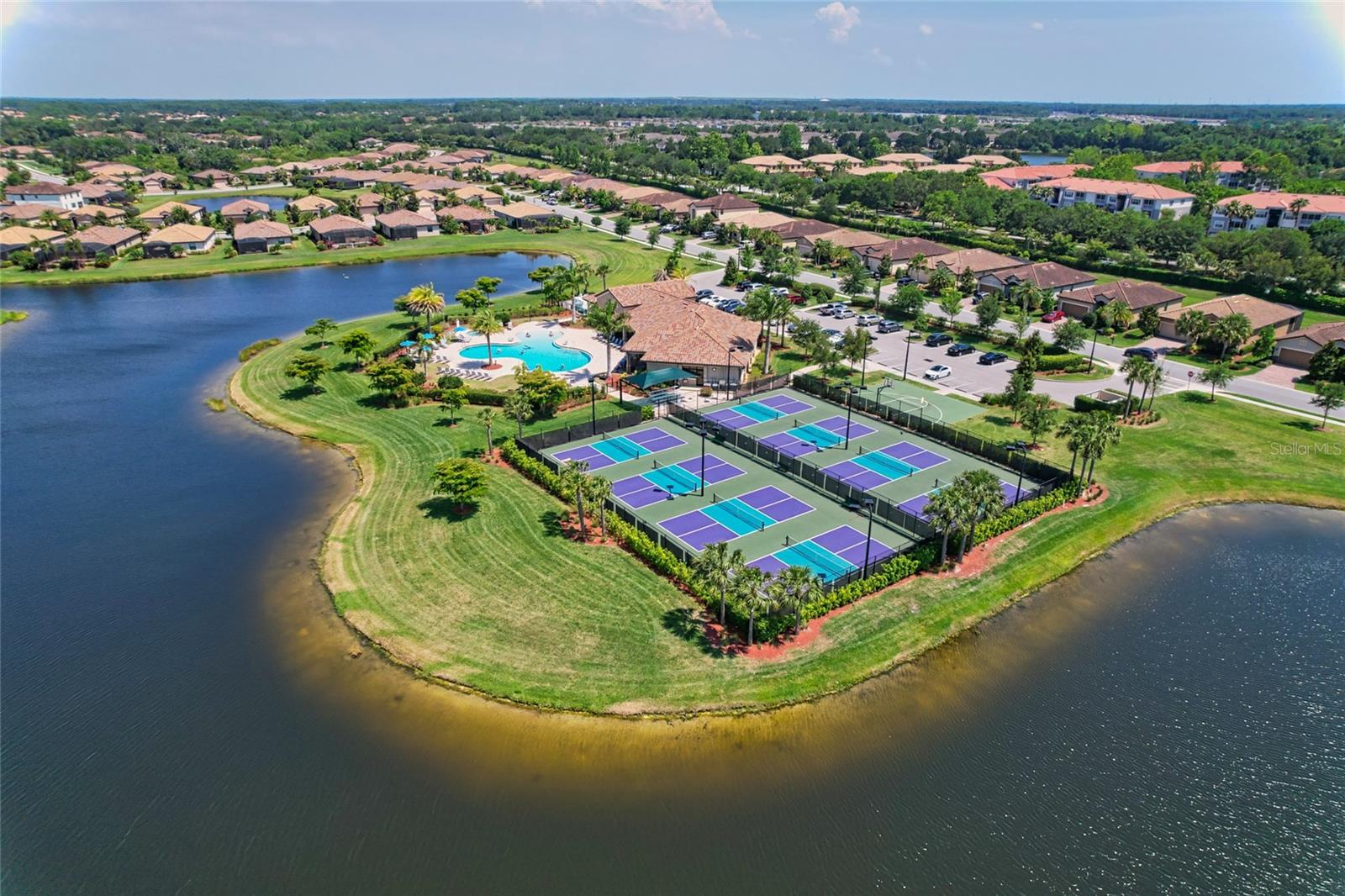 223 RIVER ENCLAVE CT