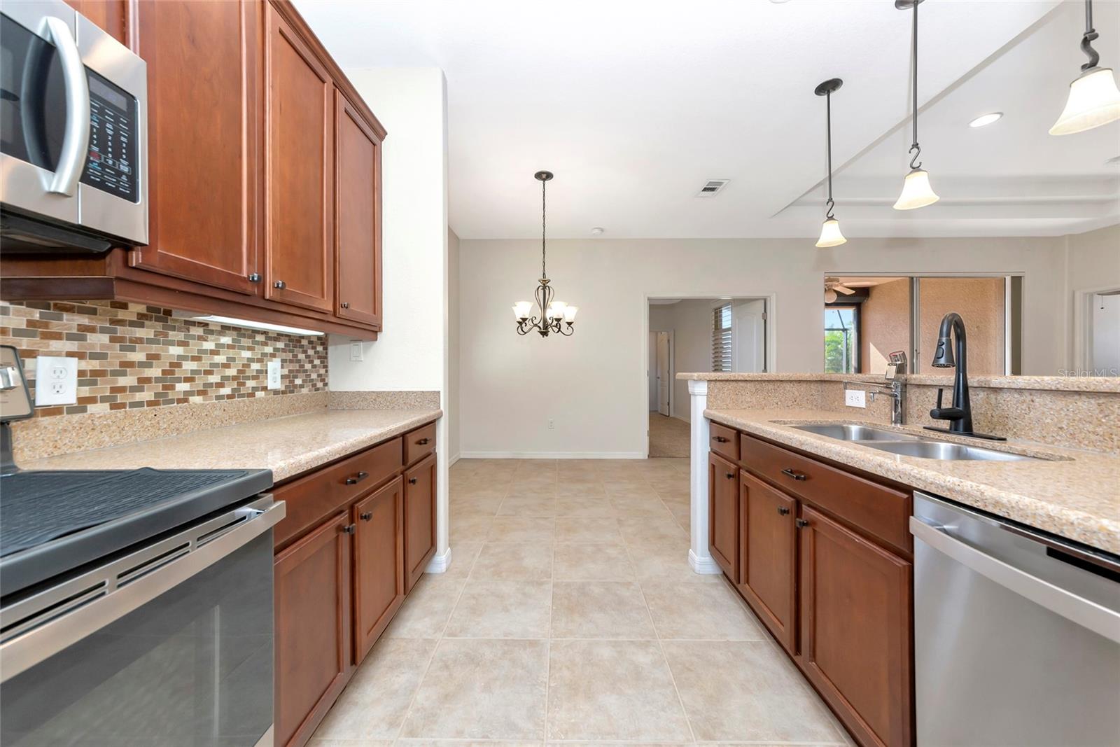 223 RIVER ENCLAVE CT