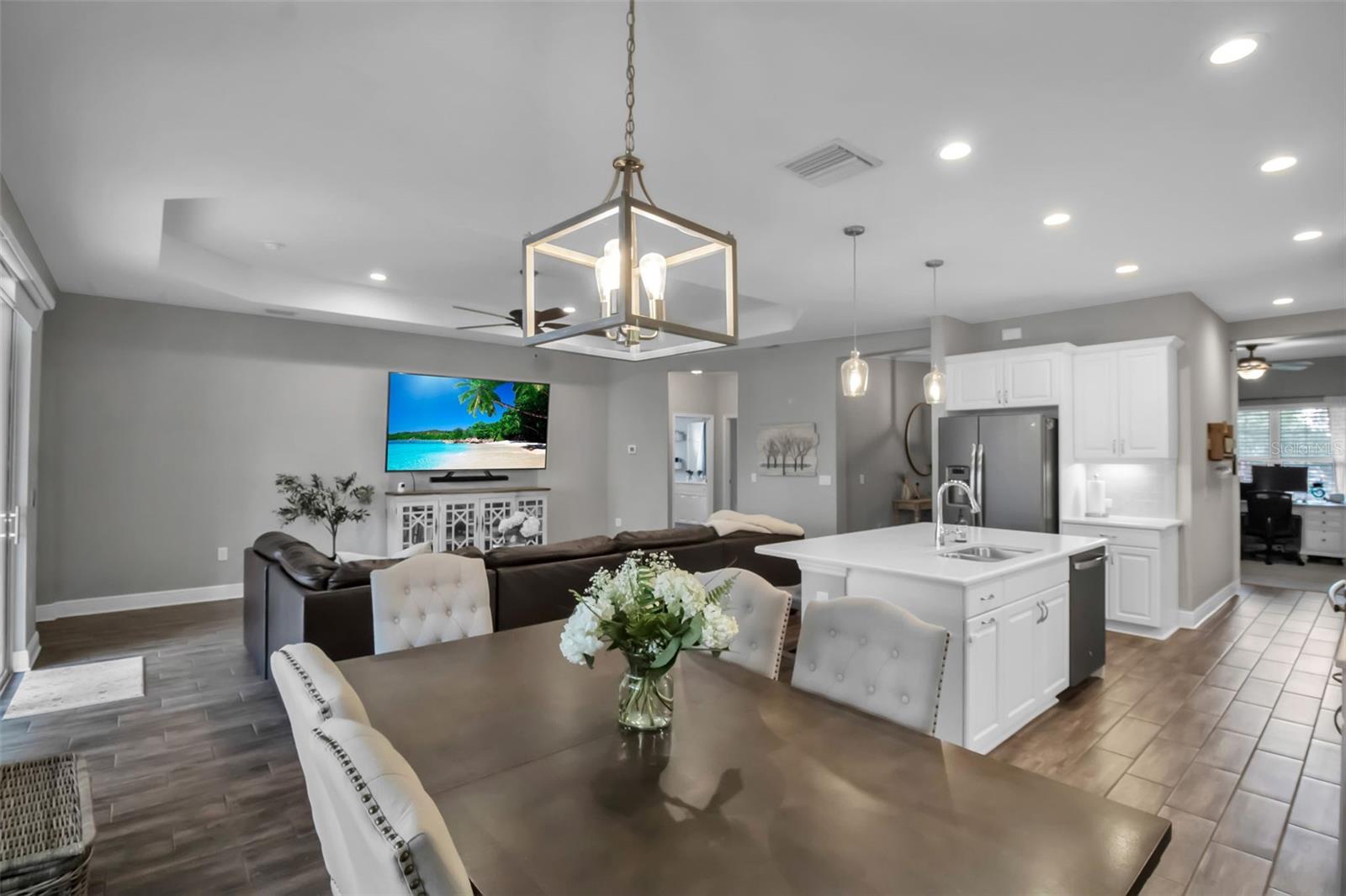 7798 RIDGELAKE CIR