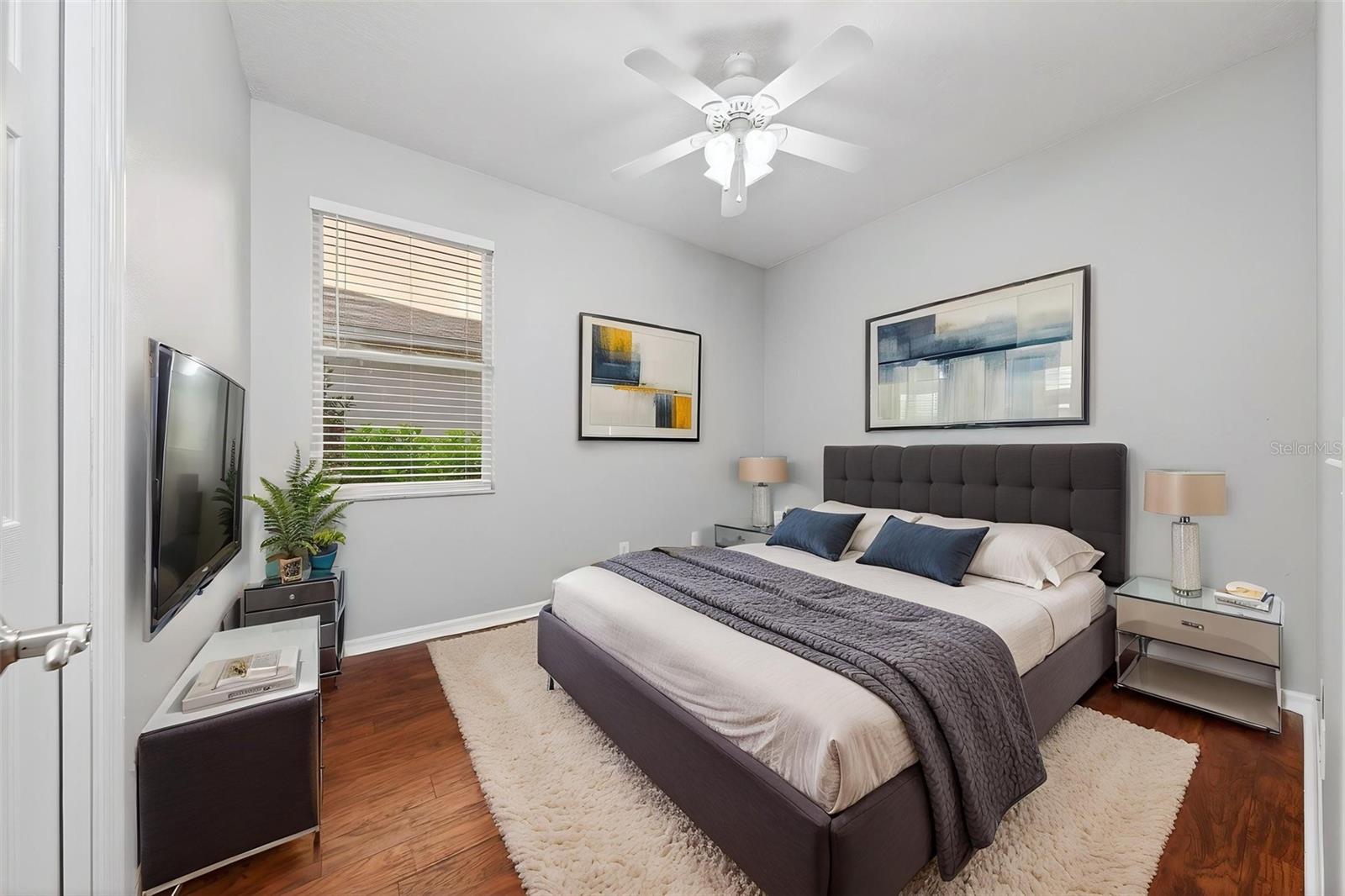 4956 CREEKSIDE TRL