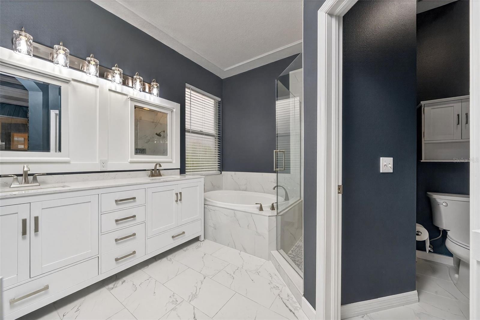 4956 CREEKSIDE TRL