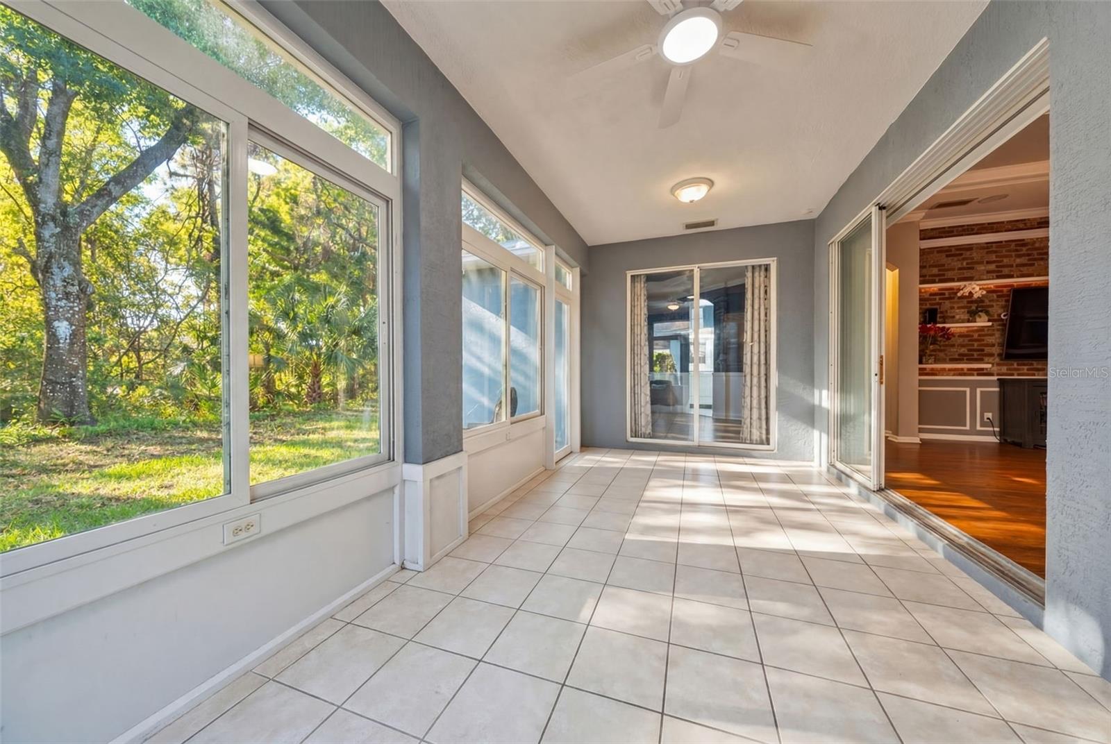 4956 CREEKSIDE TRL