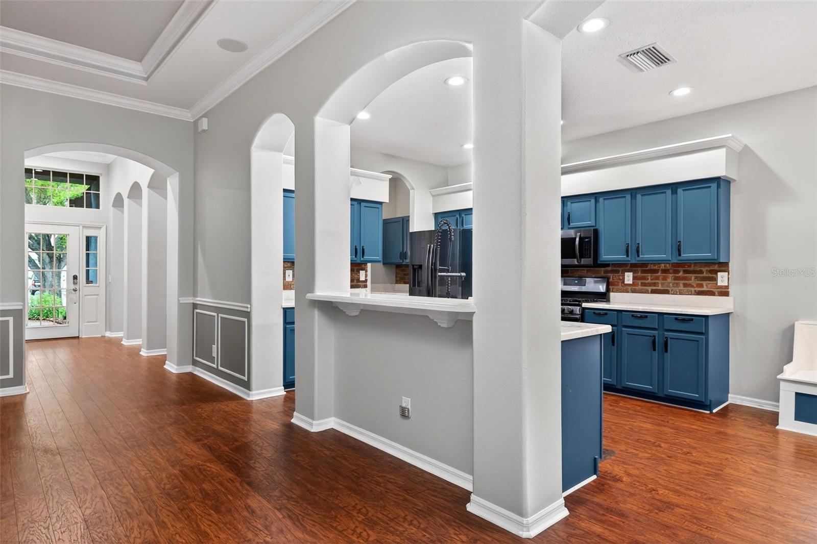 4956 CREEKSIDE TRL