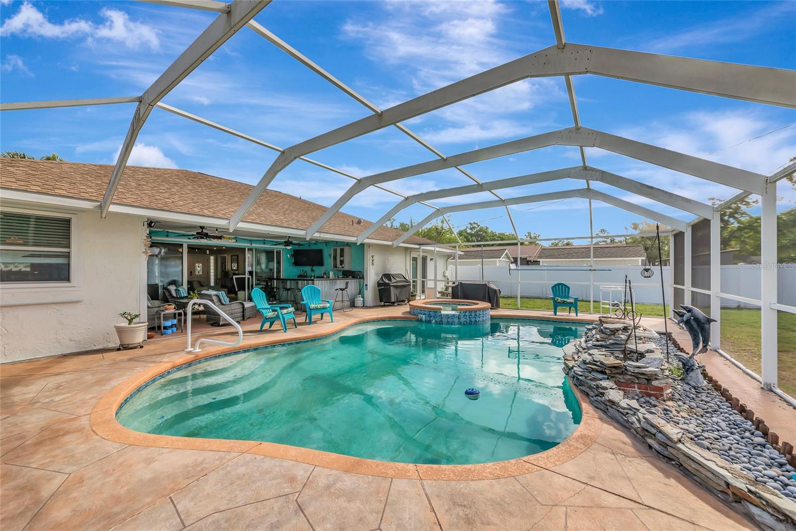 1403 VIOLA DR