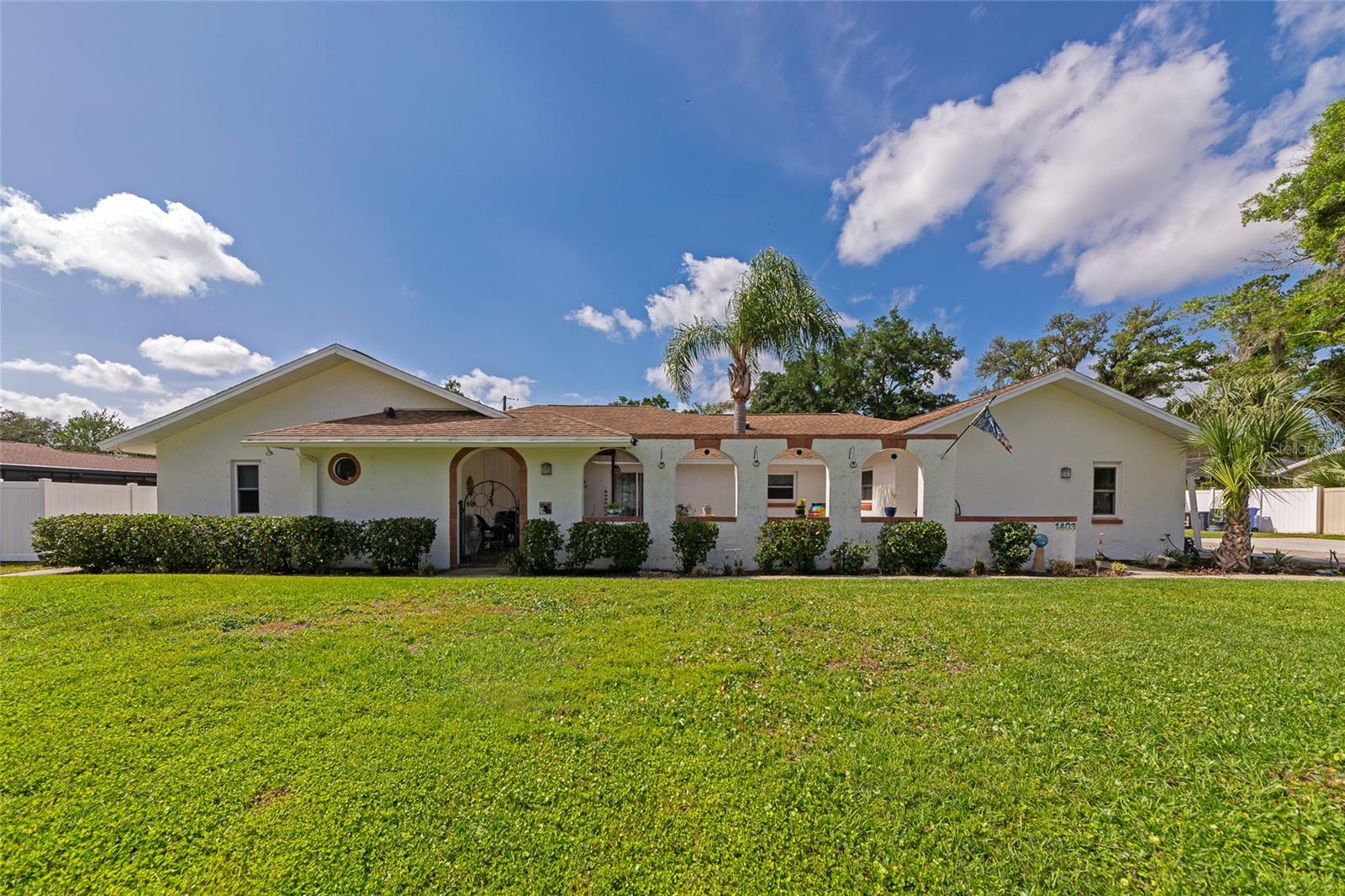 1403 VIOLA DR
