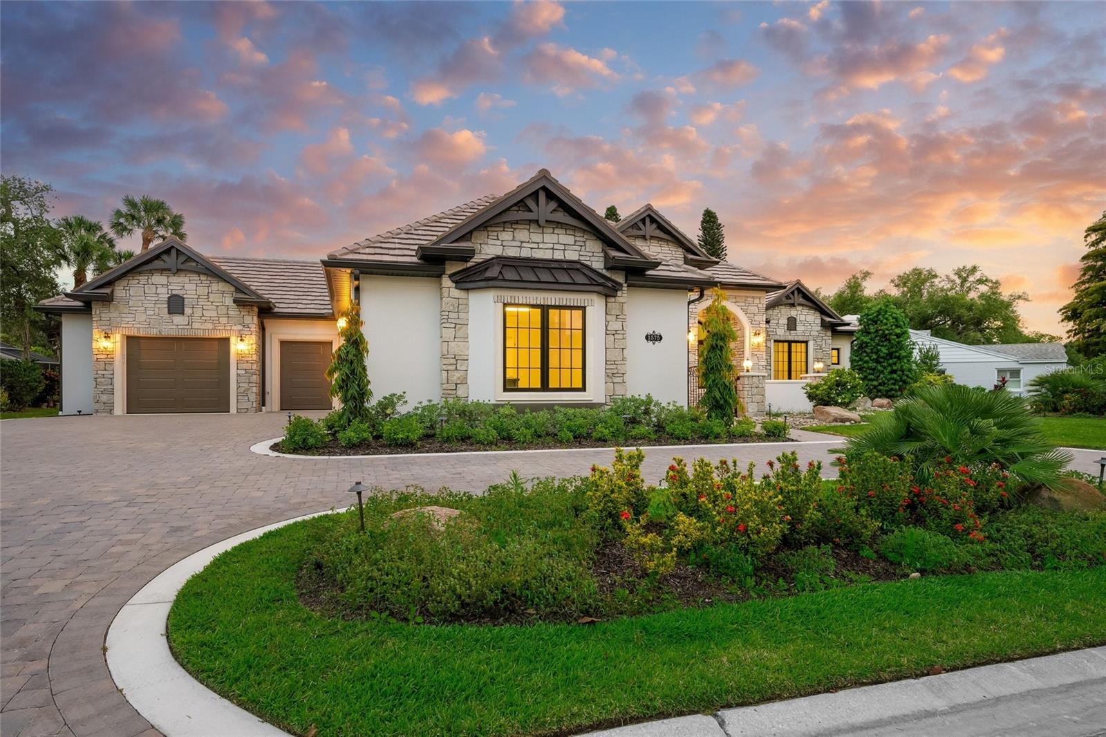 1575 EASTBROOK DR