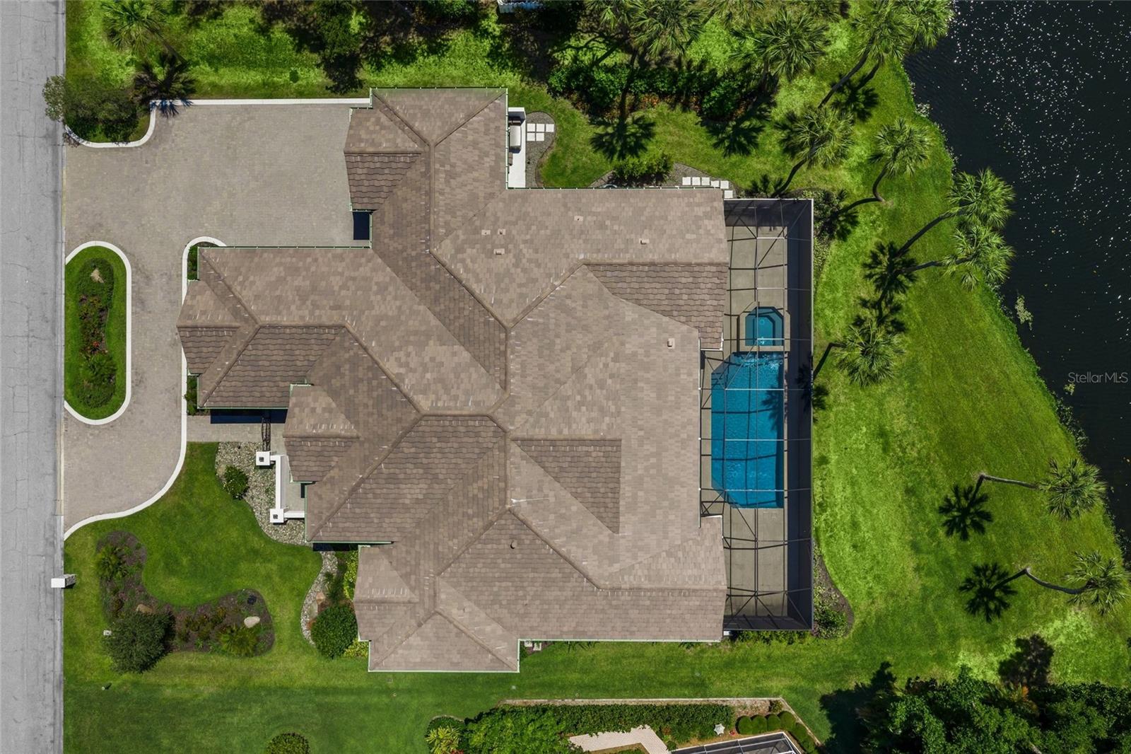 1575 EASTBROOK DR