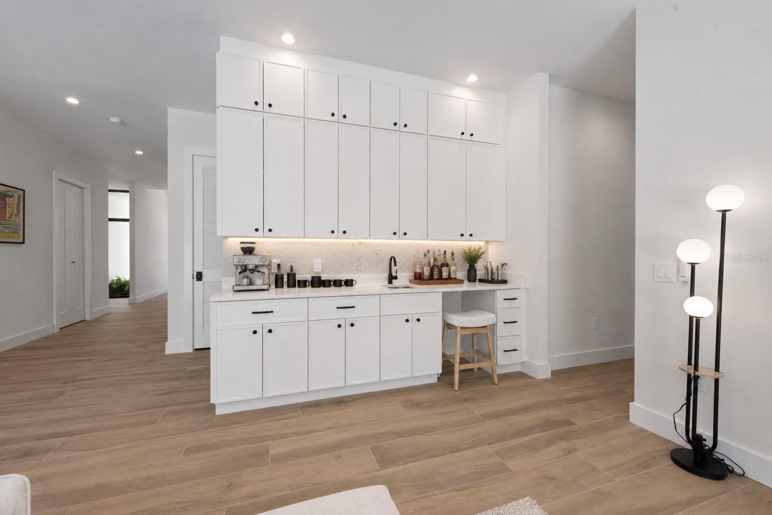 1544 3RD AVE W