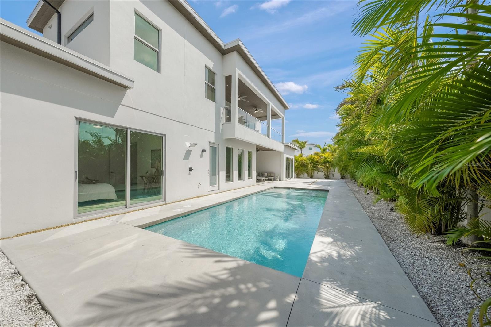 2532 FRUIT TREE DR