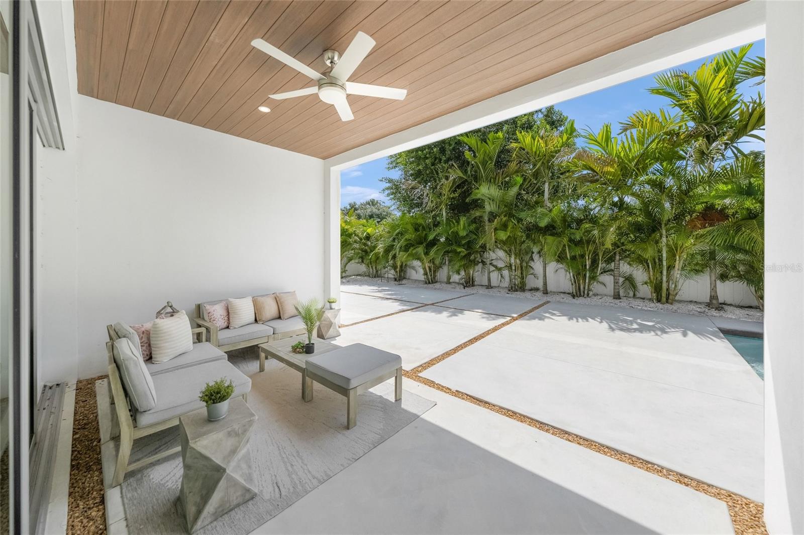 2532 FRUIT TREE DR