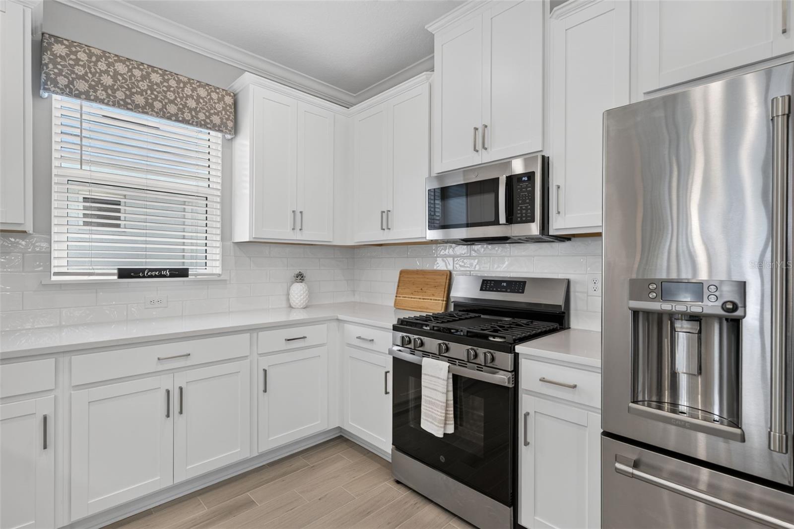 3359 ALBA CIR