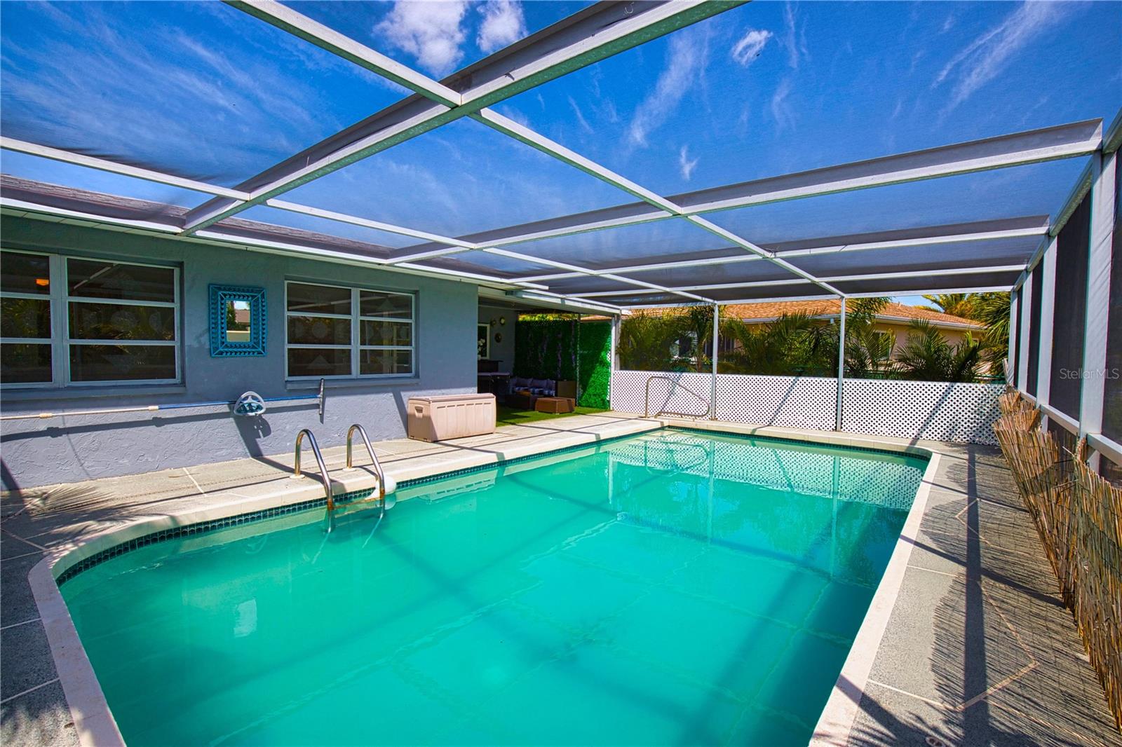 1612 CYPRESS POINT CT