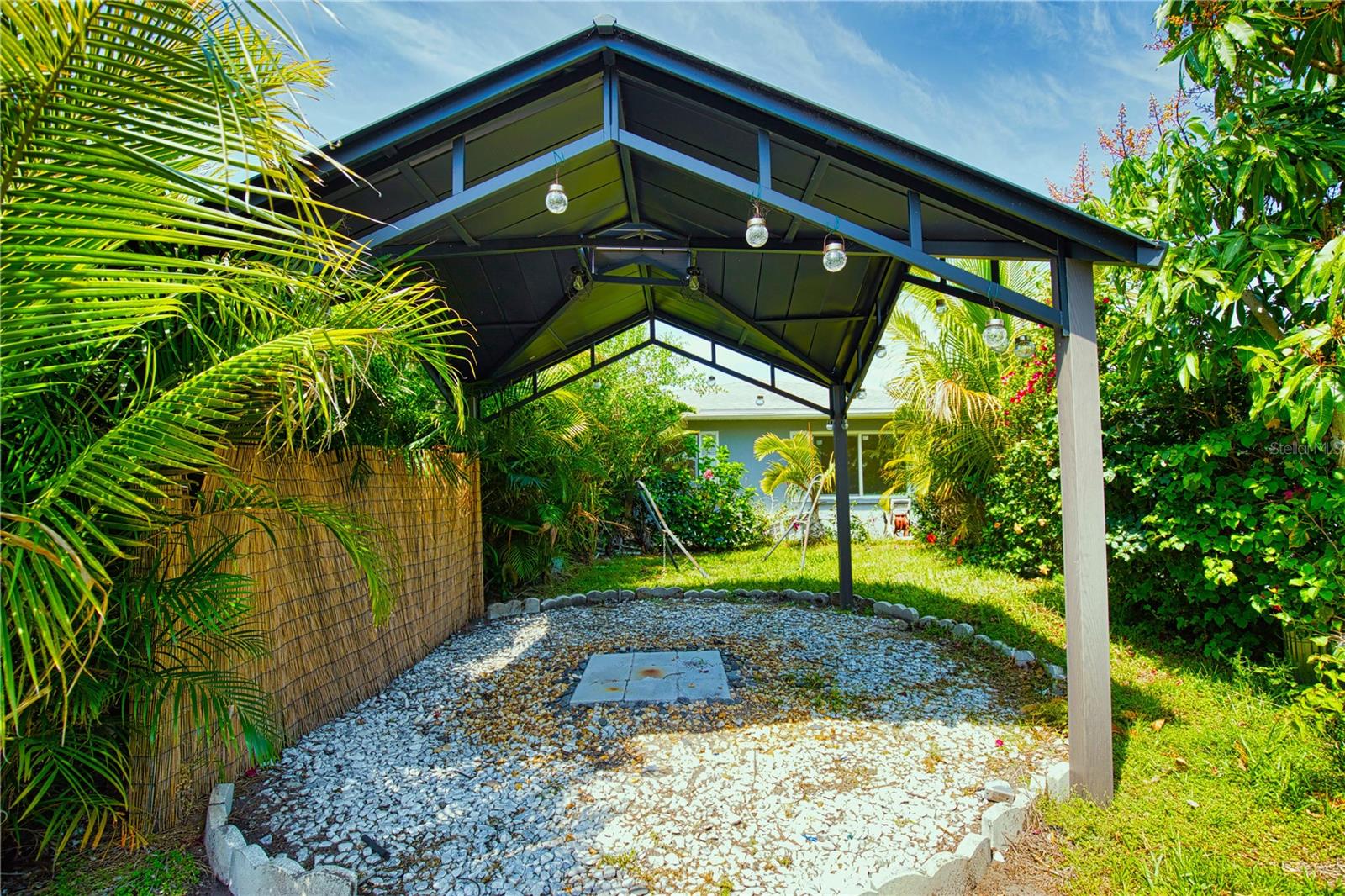 1612 CYPRESS POINT CT