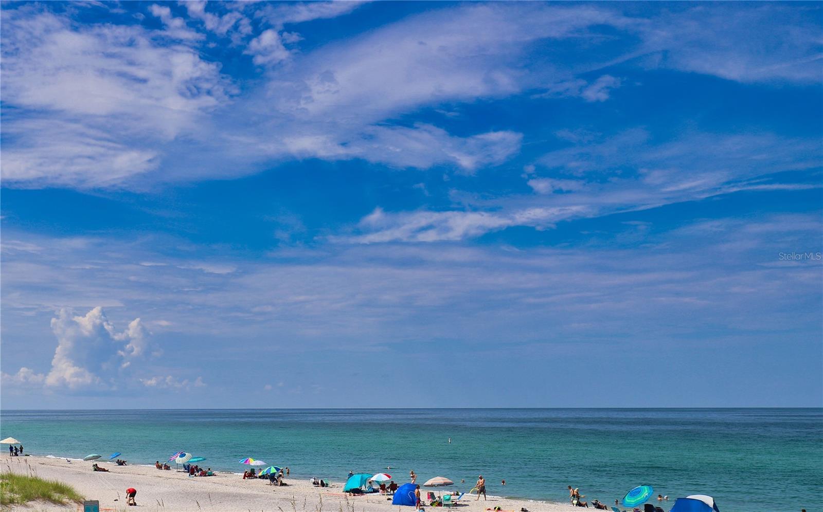 1612 CYPRESS POINT CT