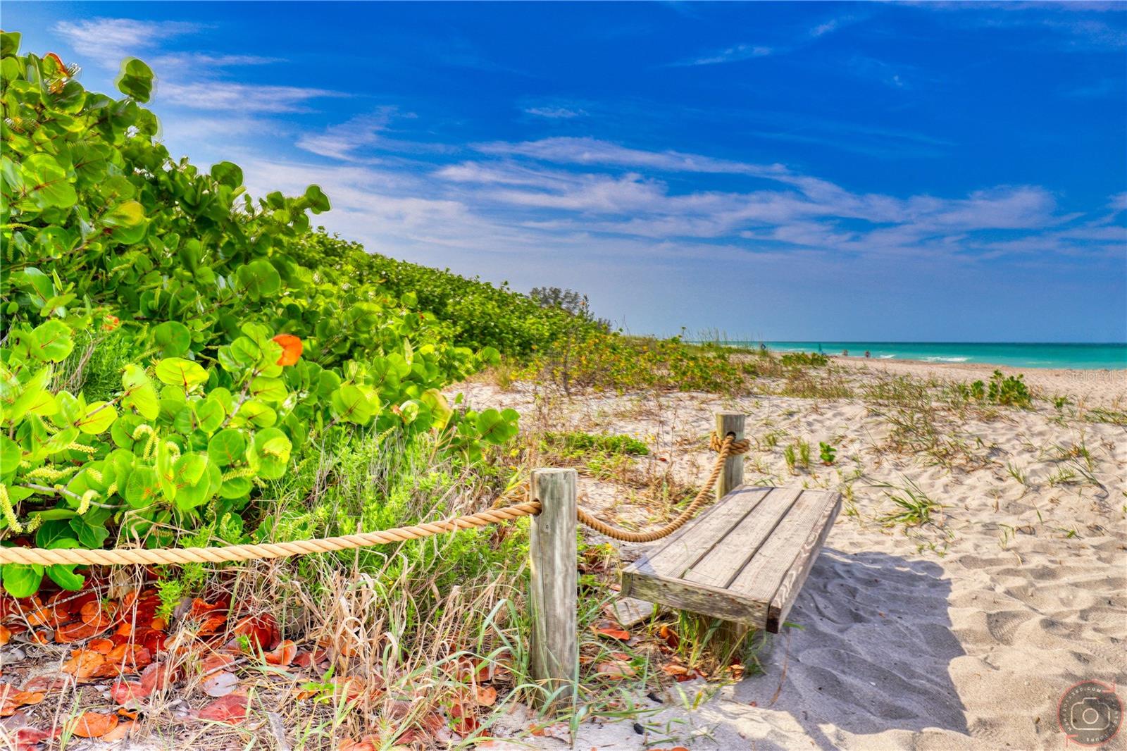 1612 CYPRESS POINT CT