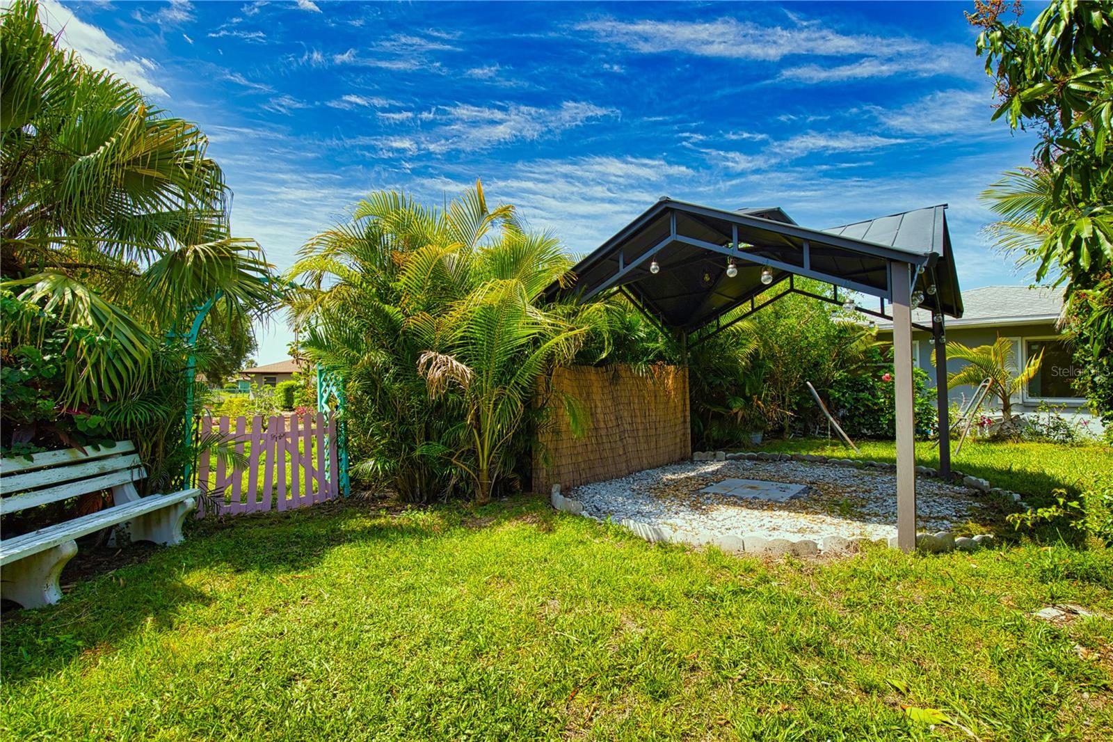 1612 CYPRESS POINT CT