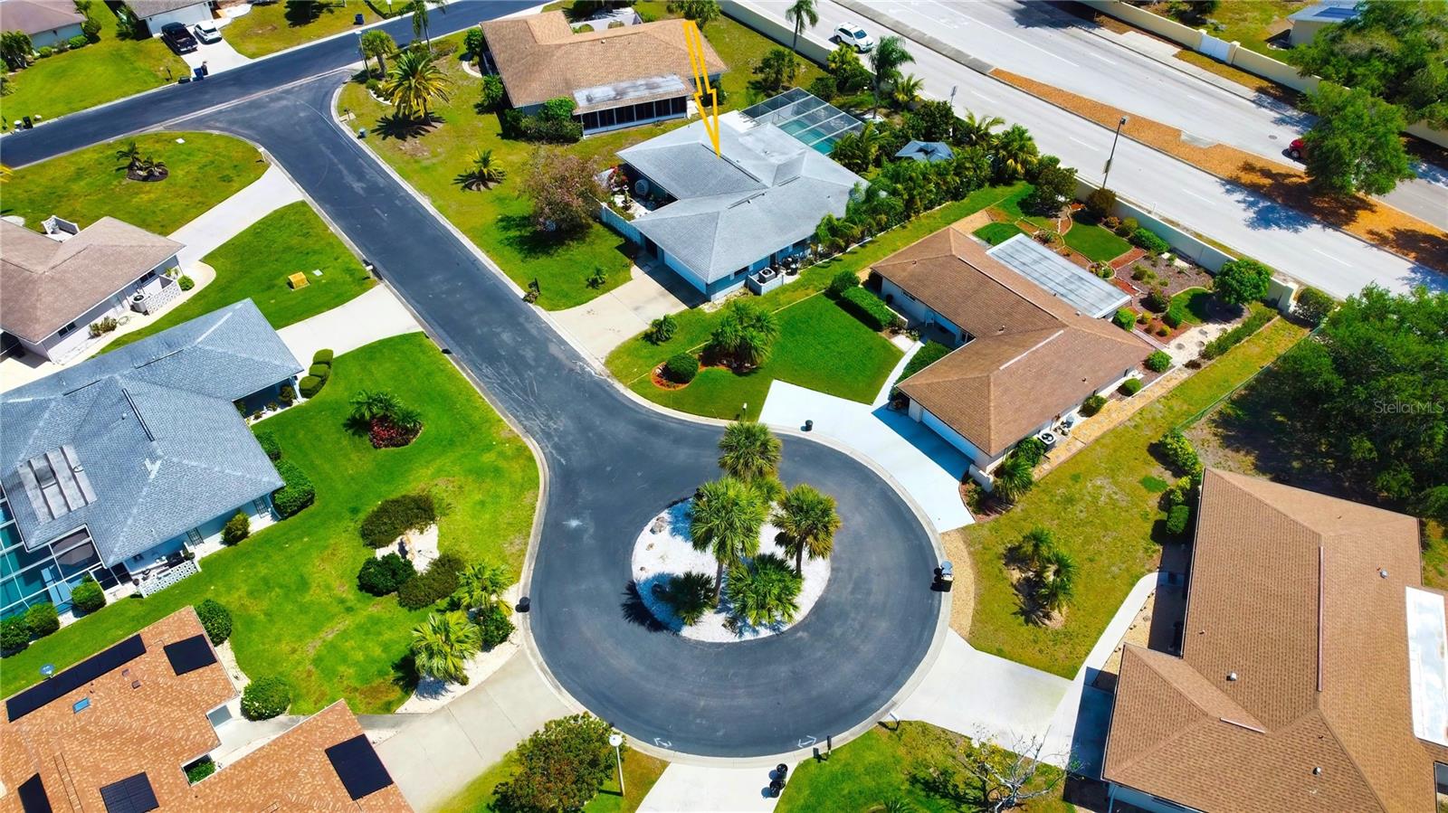 1612 CYPRESS POINT CT