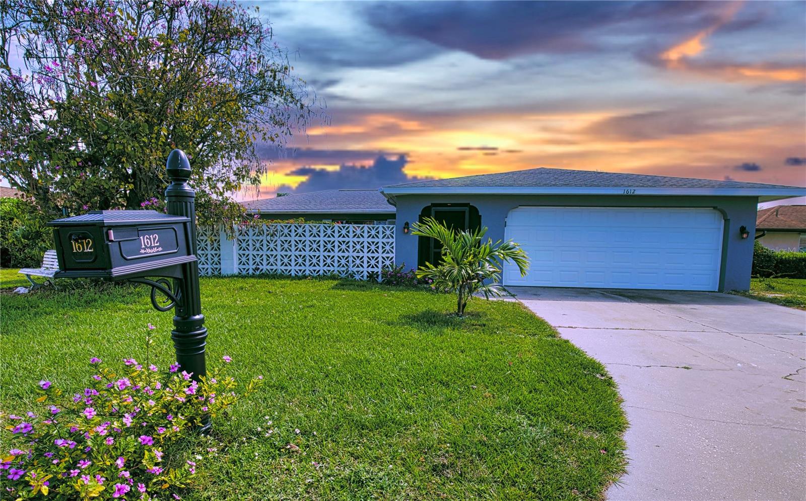 1612 CYPRESS POINT CT