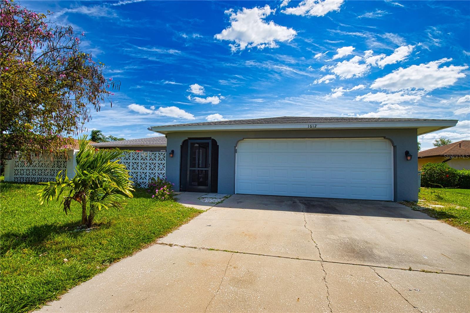 1612 CYPRESS POINT CT