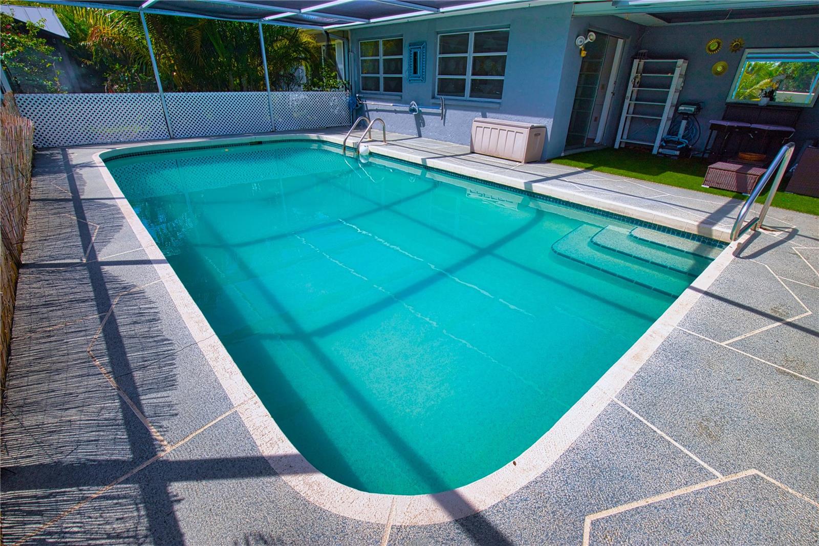 1612 CYPRESS POINT CT