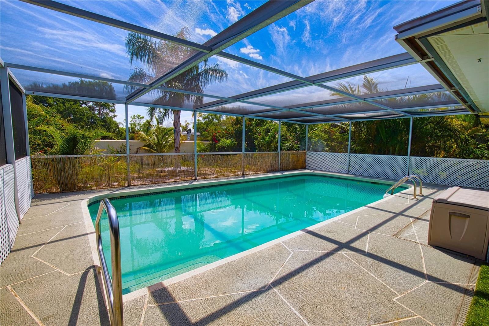 1612 CYPRESS POINT CT