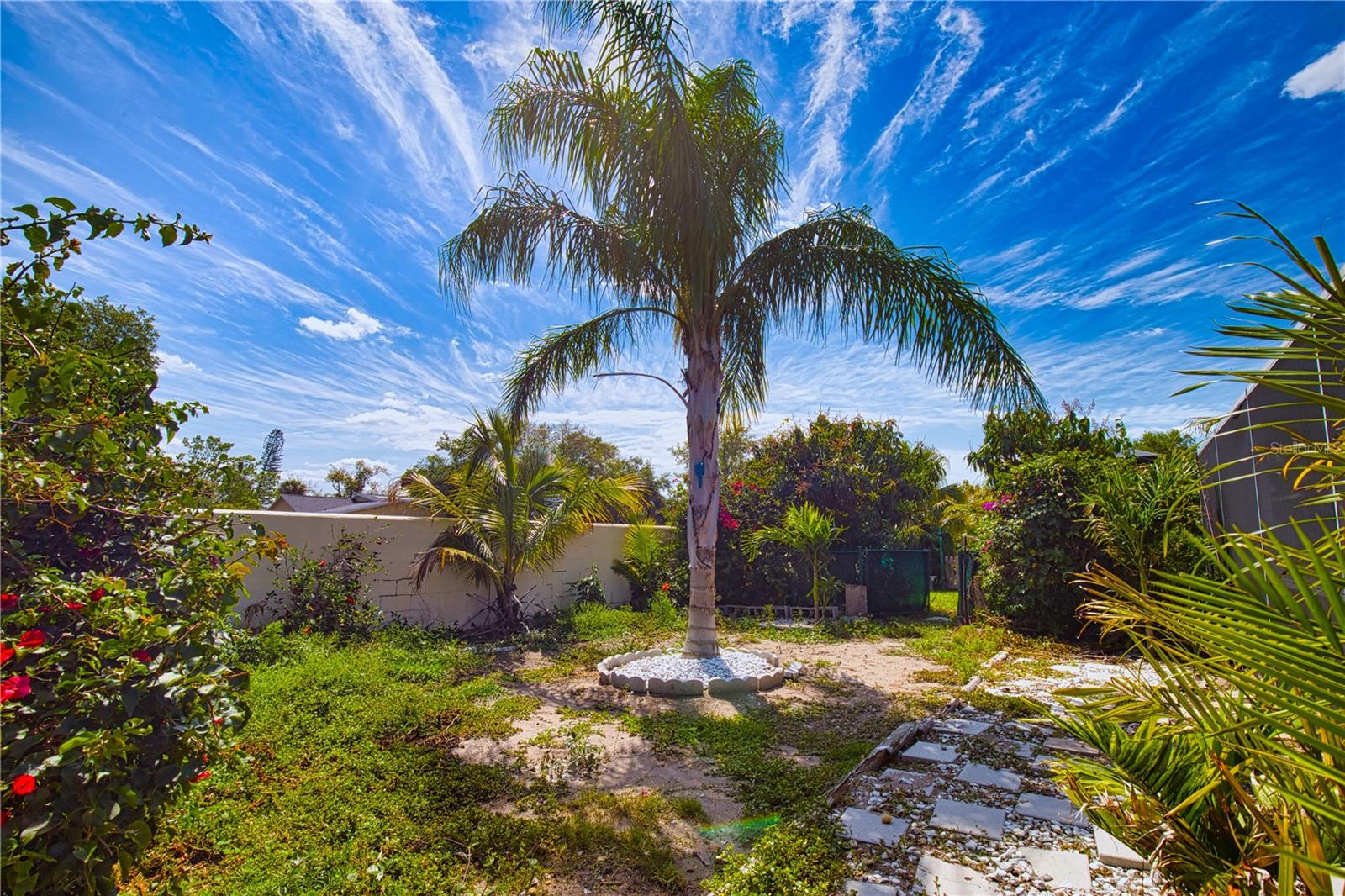 1612 CYPRESS POINT CT