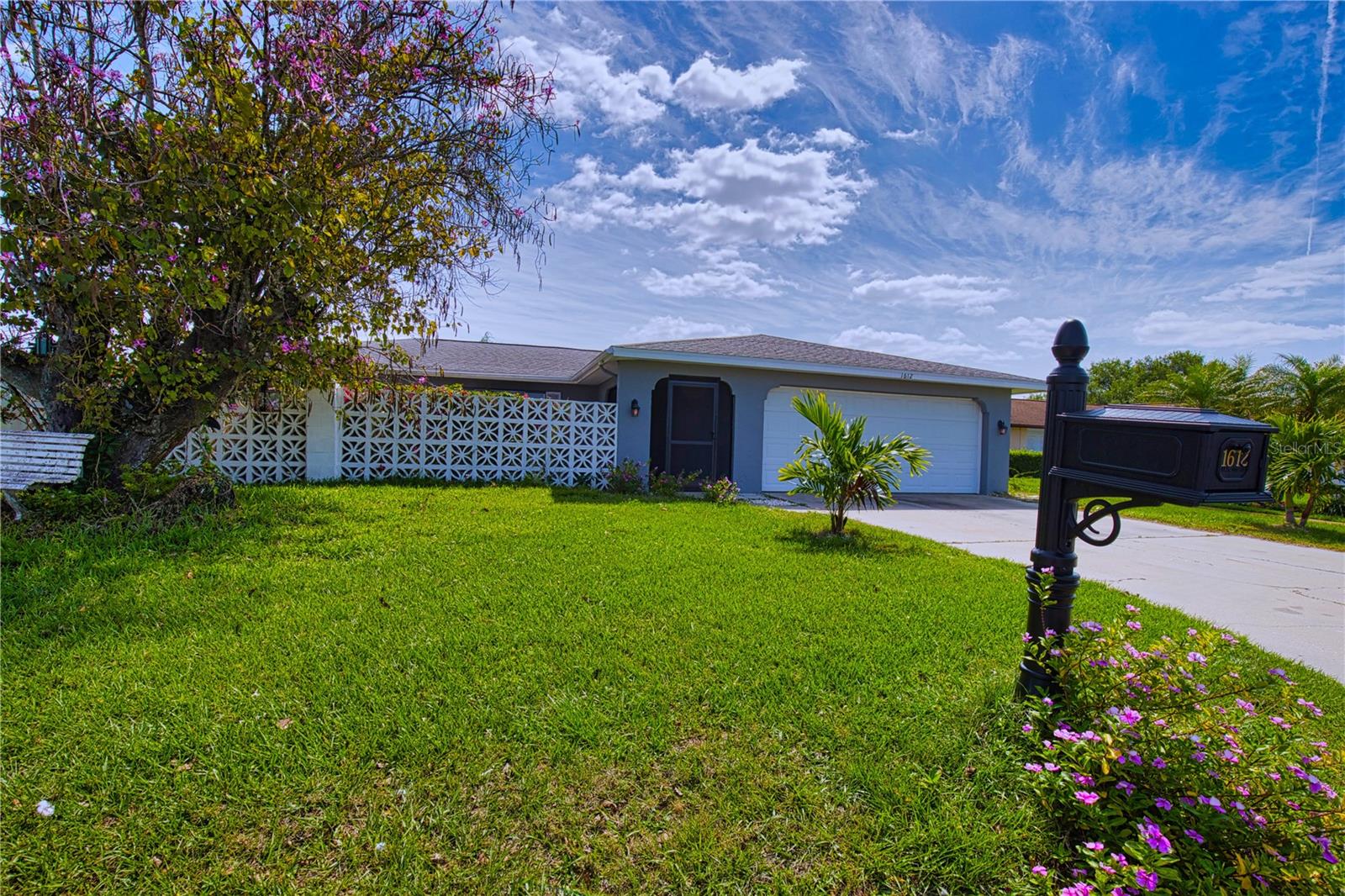 1612 CYPRESS POINT CT