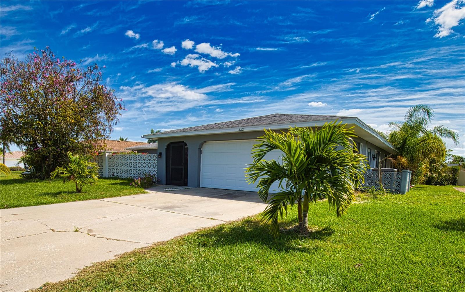 1612 CYPRESS POINT CT