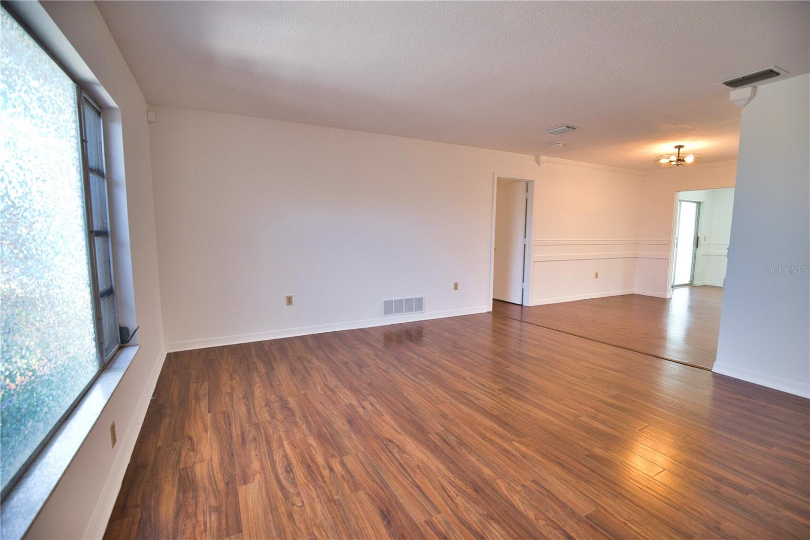 1612 CYPRESS POINT CT