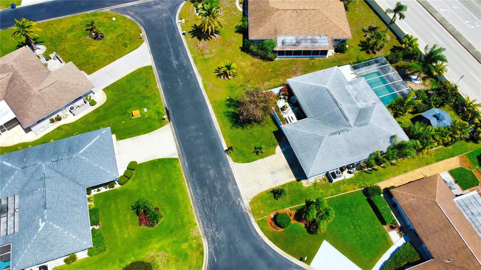 1612 CYPRESS POINT CT