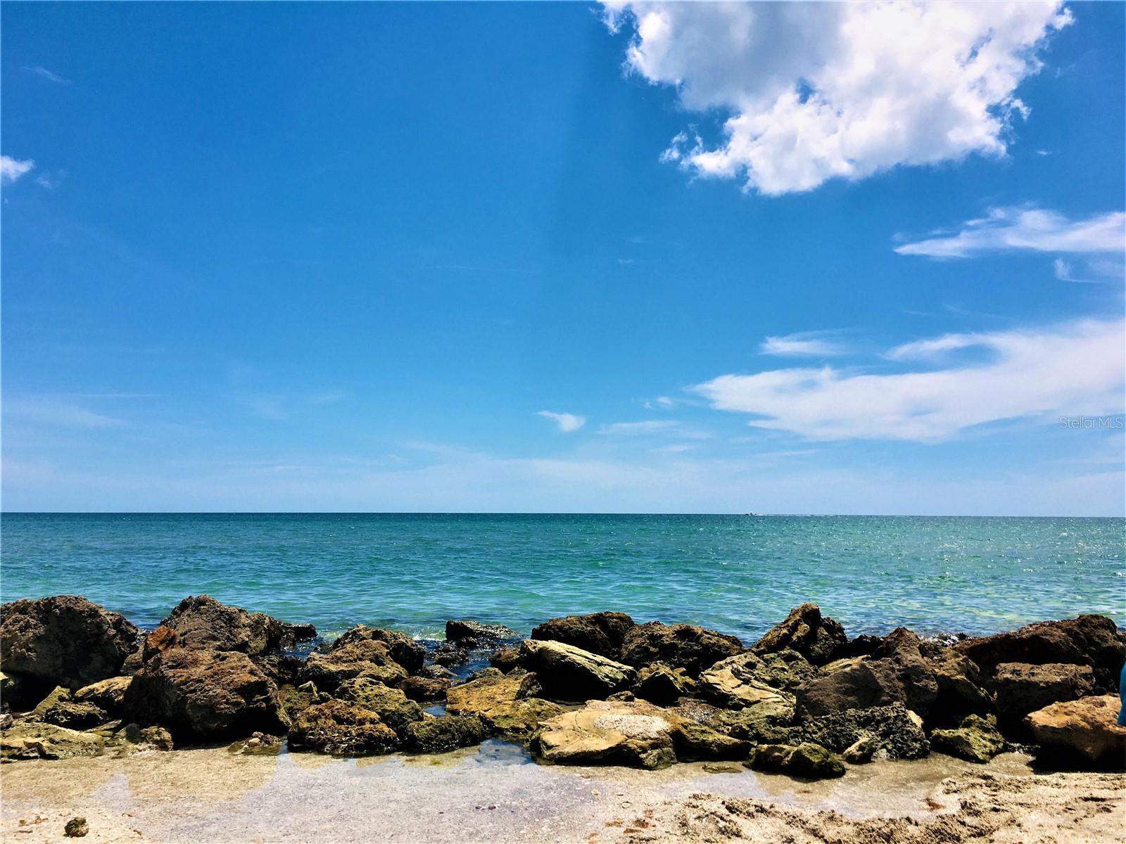 1612 CYPRESS POINT CT