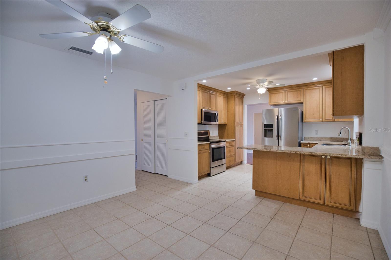 1612 CYPRESS POINT CT