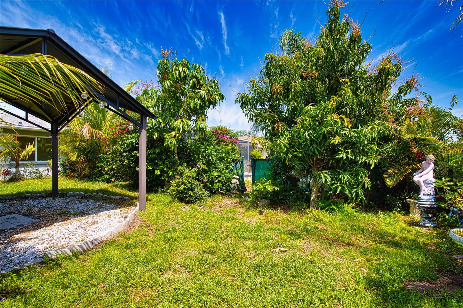 1612 CYPRESS POINT CT