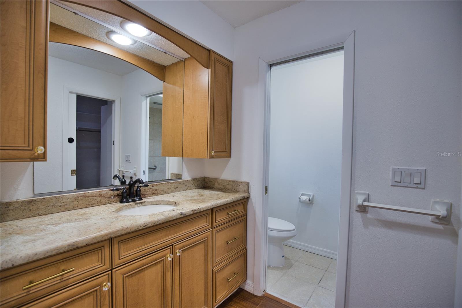 1612 CYPRESS POINT CT