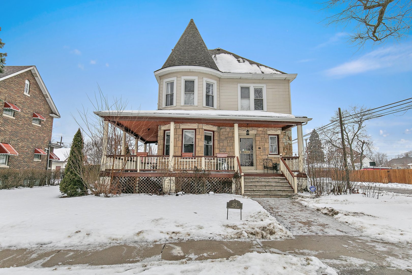 400 S 18th Avenue