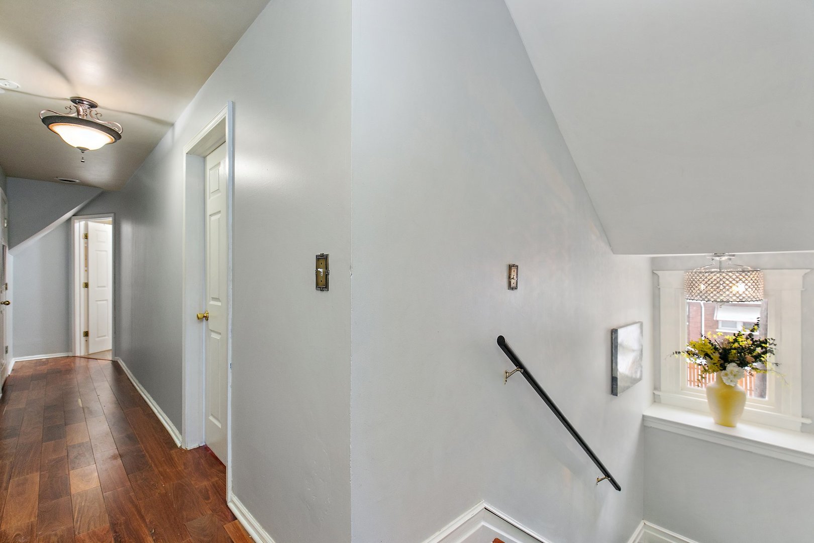400 S 18th Avenue