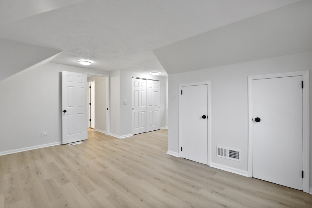 5263 89TH Street
