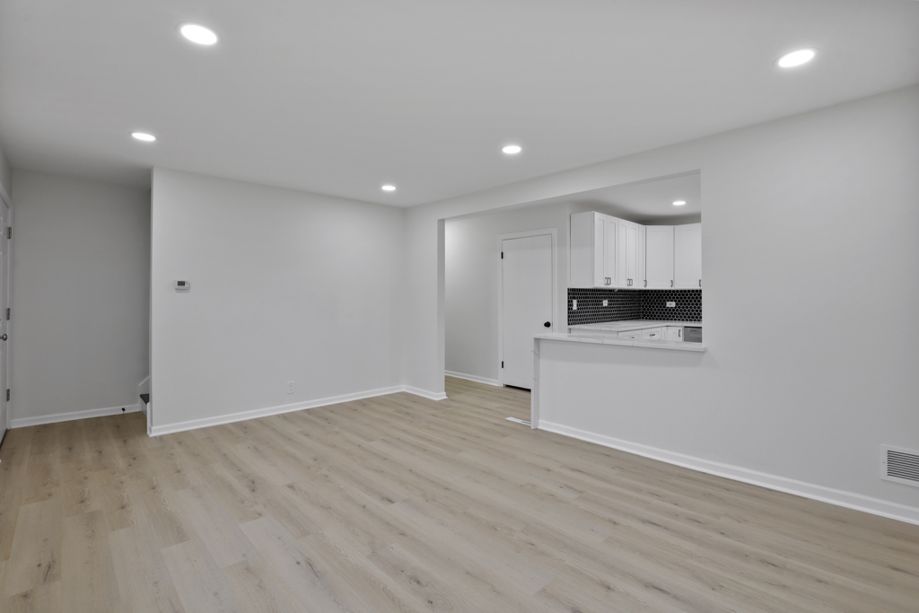 5263 89TH Street