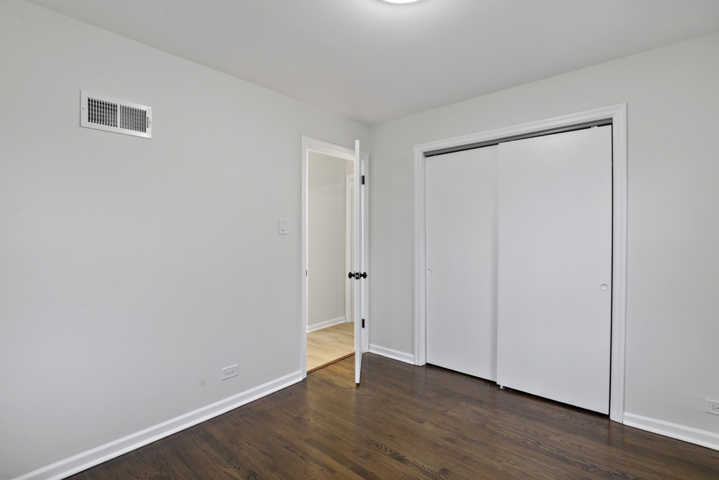5263 89TH Street