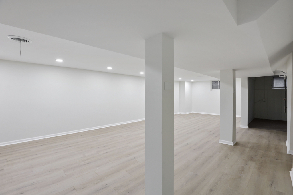 5263 89TH Street