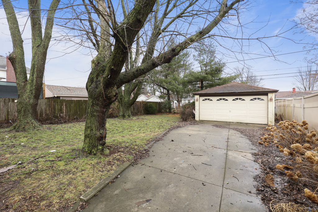 5263 89TH Street