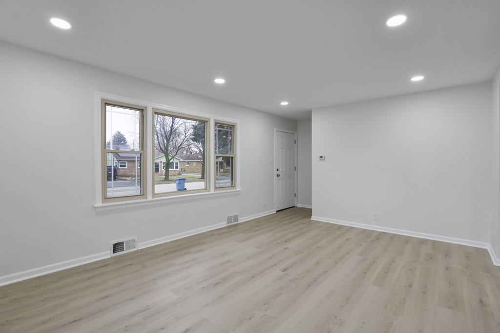 5263 89TH Street