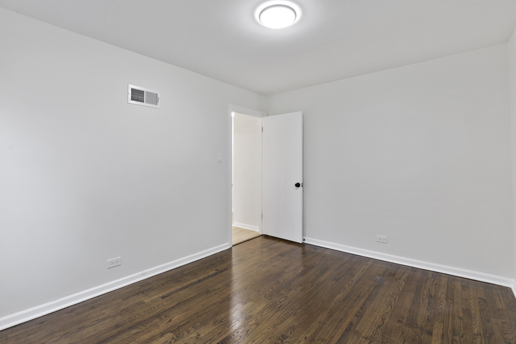 5263 89TH Street