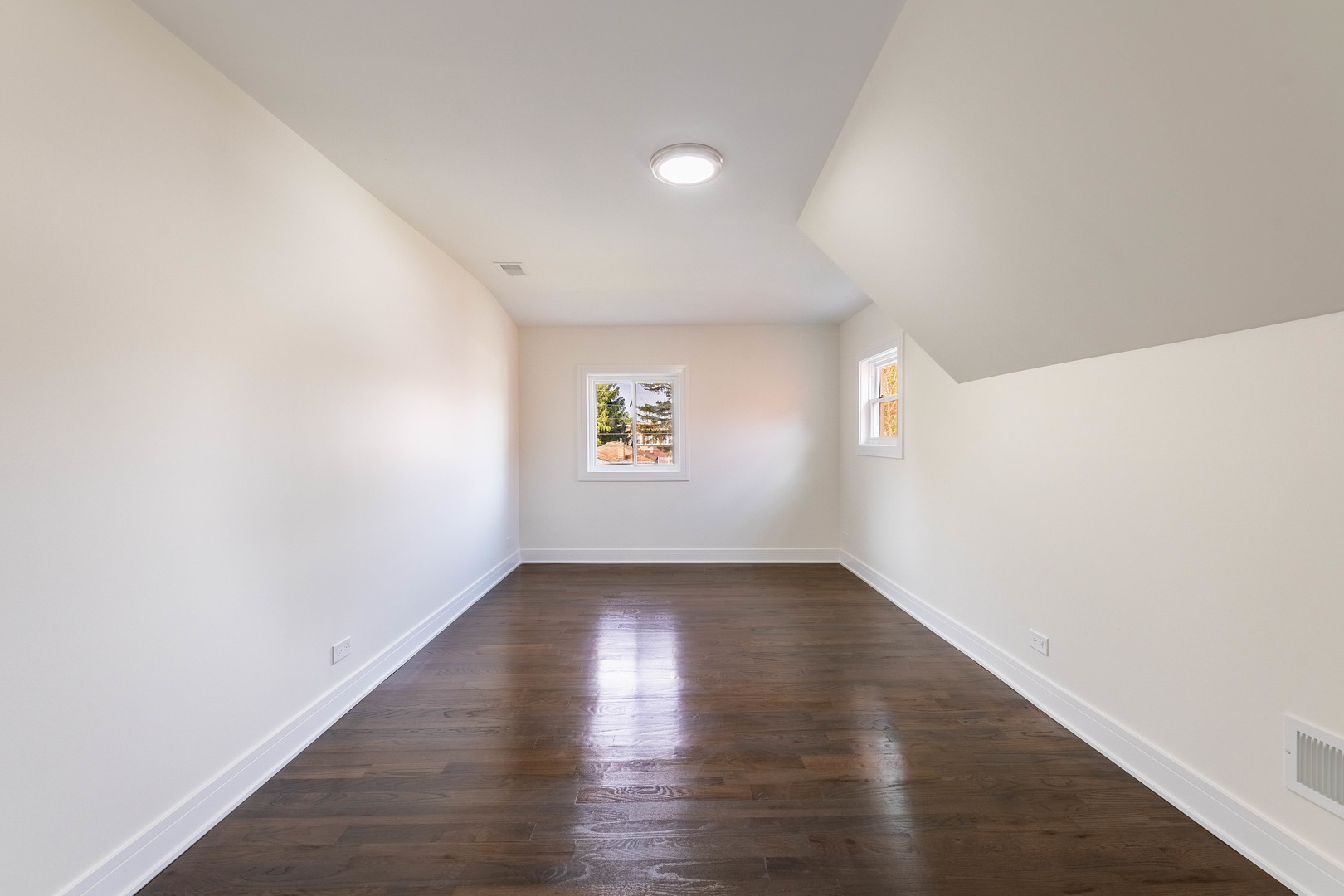 400 S 11th Avenue