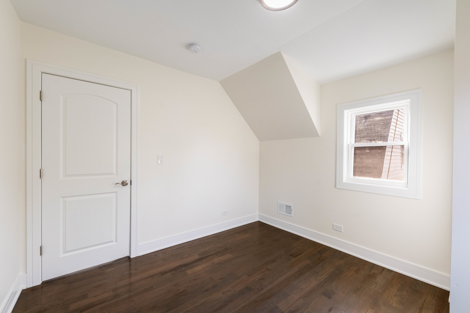 400 S 11th Avenue