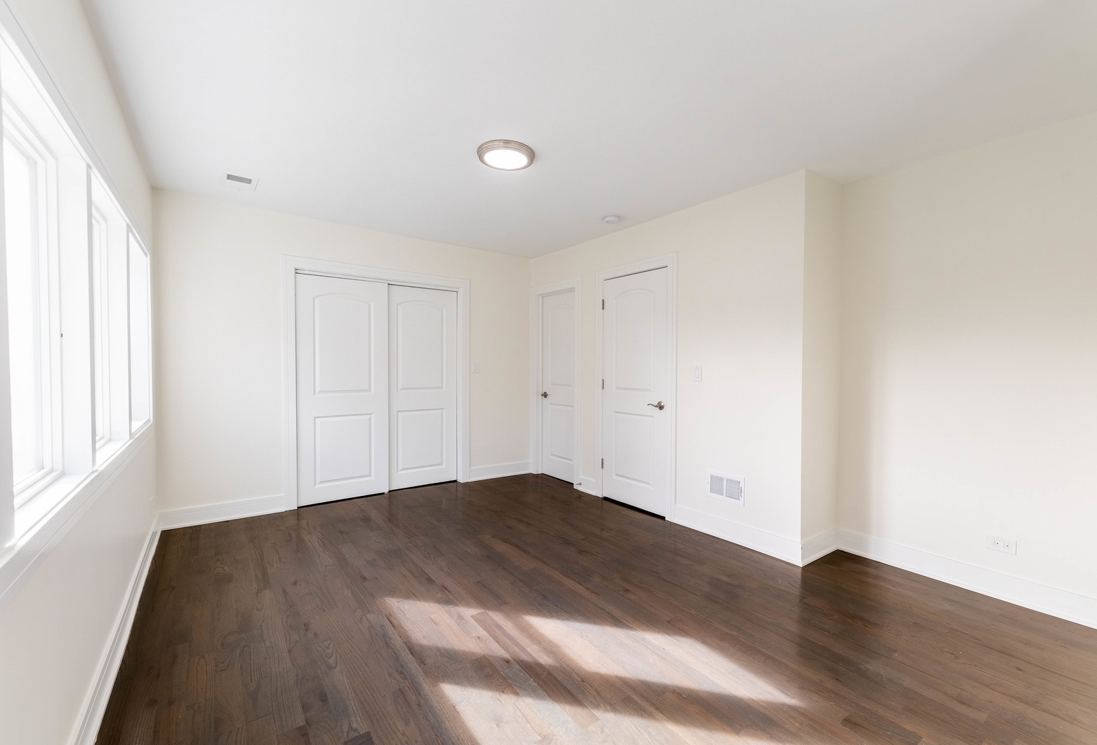 400 S 11th Avenue
