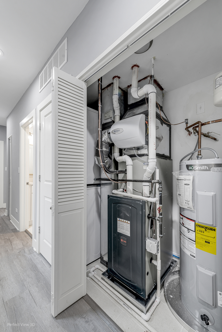 1243 S Fairfield Avenue Unit: 2