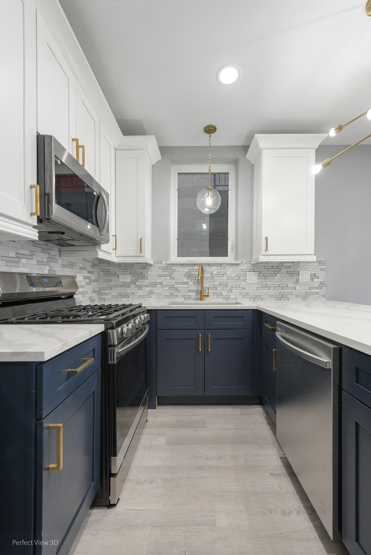 1243 S Fairfield Avenue Unit: 2